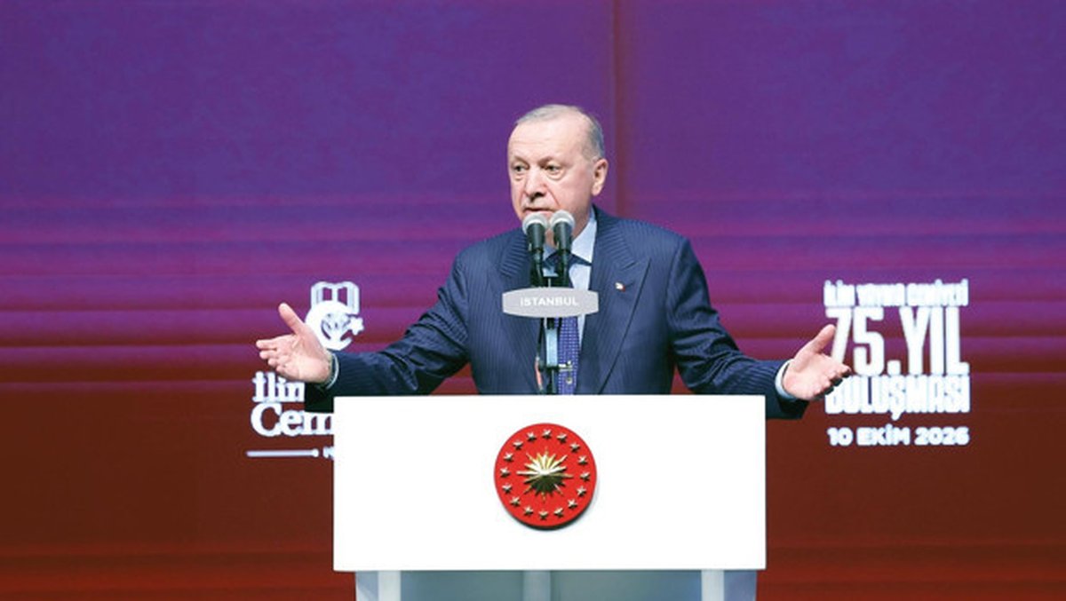 Cumhurbaşkanı Recep Tayyip Erdoğan, İstanbul Kongre Merkezi'nde düzenlenen İlim Yayma Cemiyeti 75.