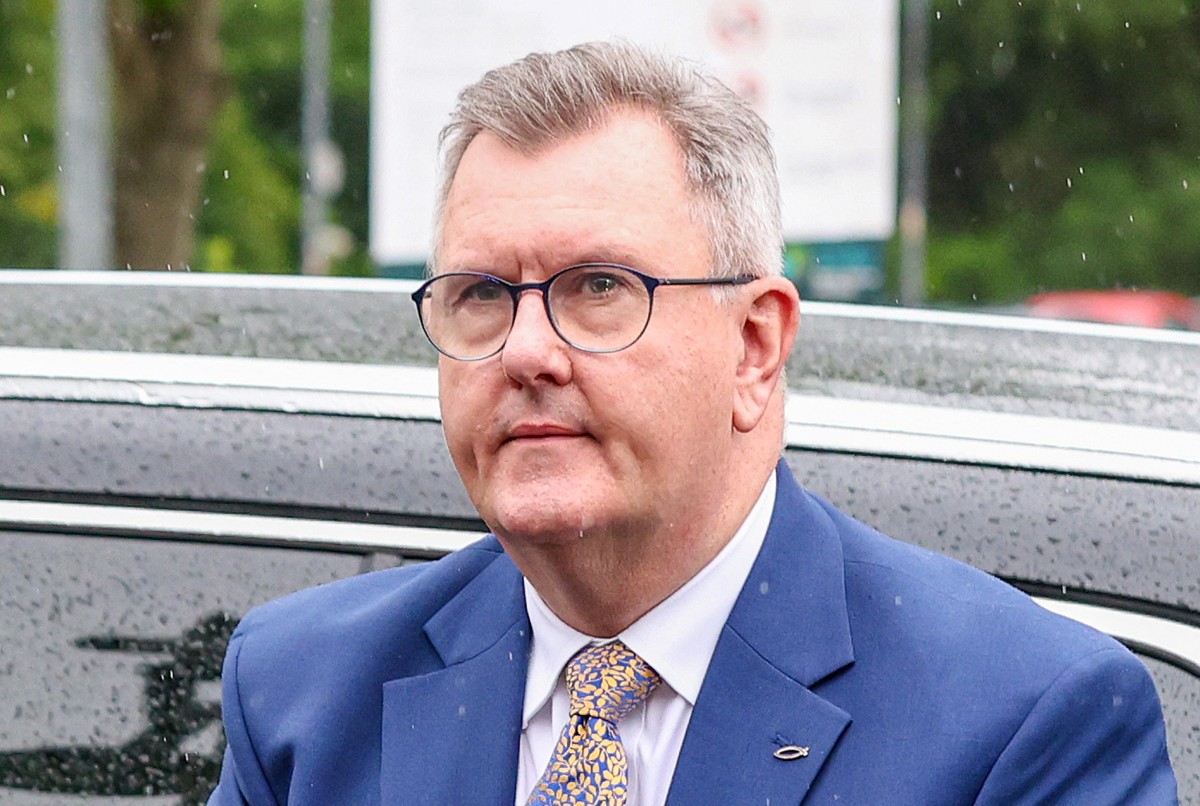 Kuzey İrlandalı eski siyasetçi Jeffrey Donaldson, çocuklara yönelik cinsel istismar suçlamalarıyla yargılandığı davada toplam