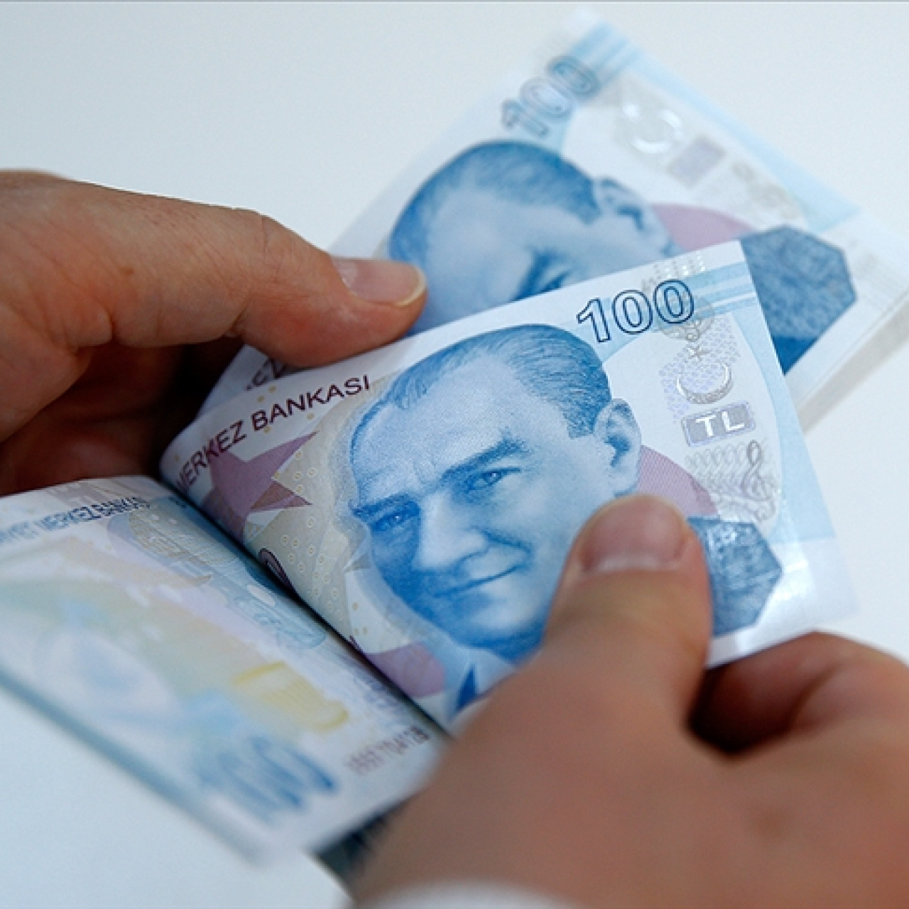 İşsizlik maaşı düşecek mi?