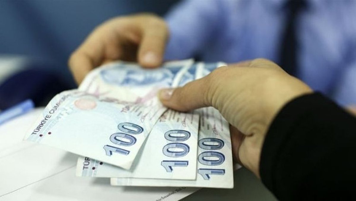 Kamu personeline gelecek yıl 6,3 trilyon lira ödenecek