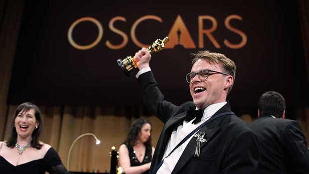 Oscar ödülüne 'silah' engeli: 1.5 ay önce kazanmıştı