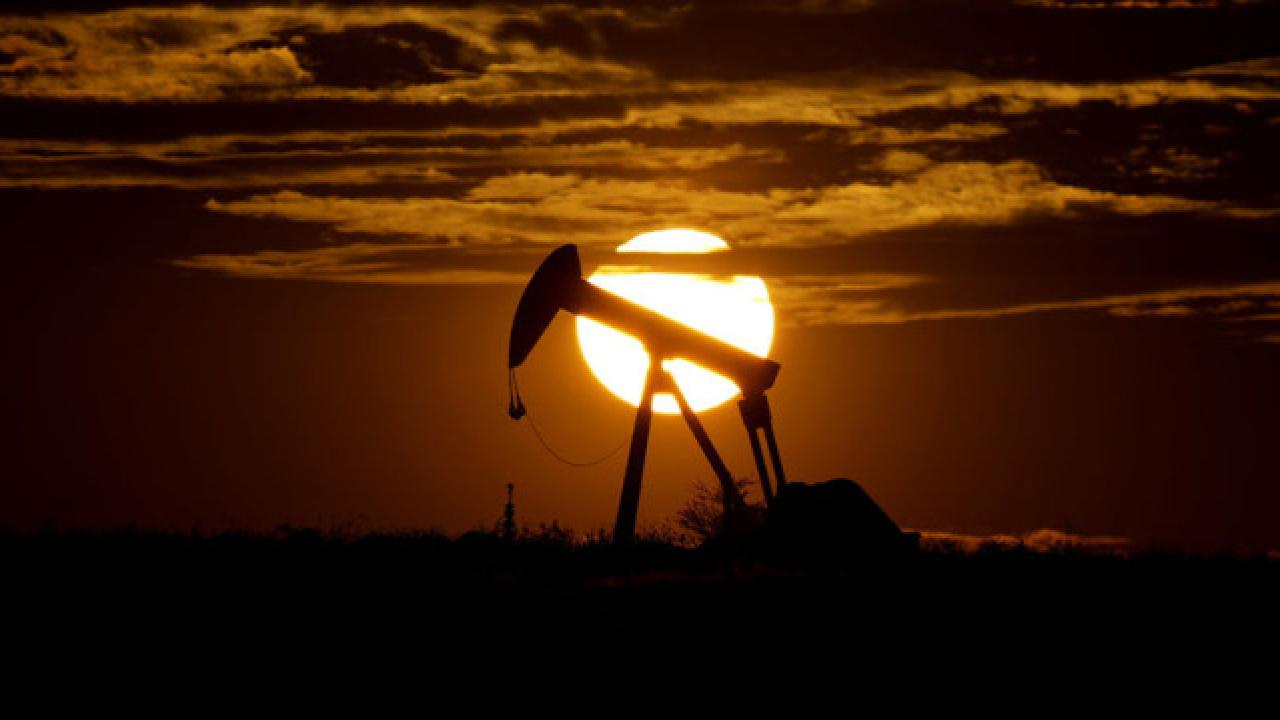 Petrol, Rusya'ya yönelik yaptırımların hafifletilmesiyle geriledi