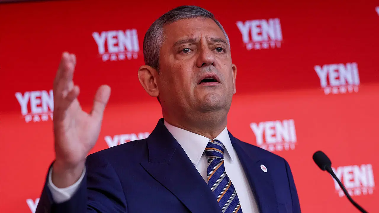 AYM'nin YENİ Parti kararının ardından Özgür Özel'den ilk açıklama