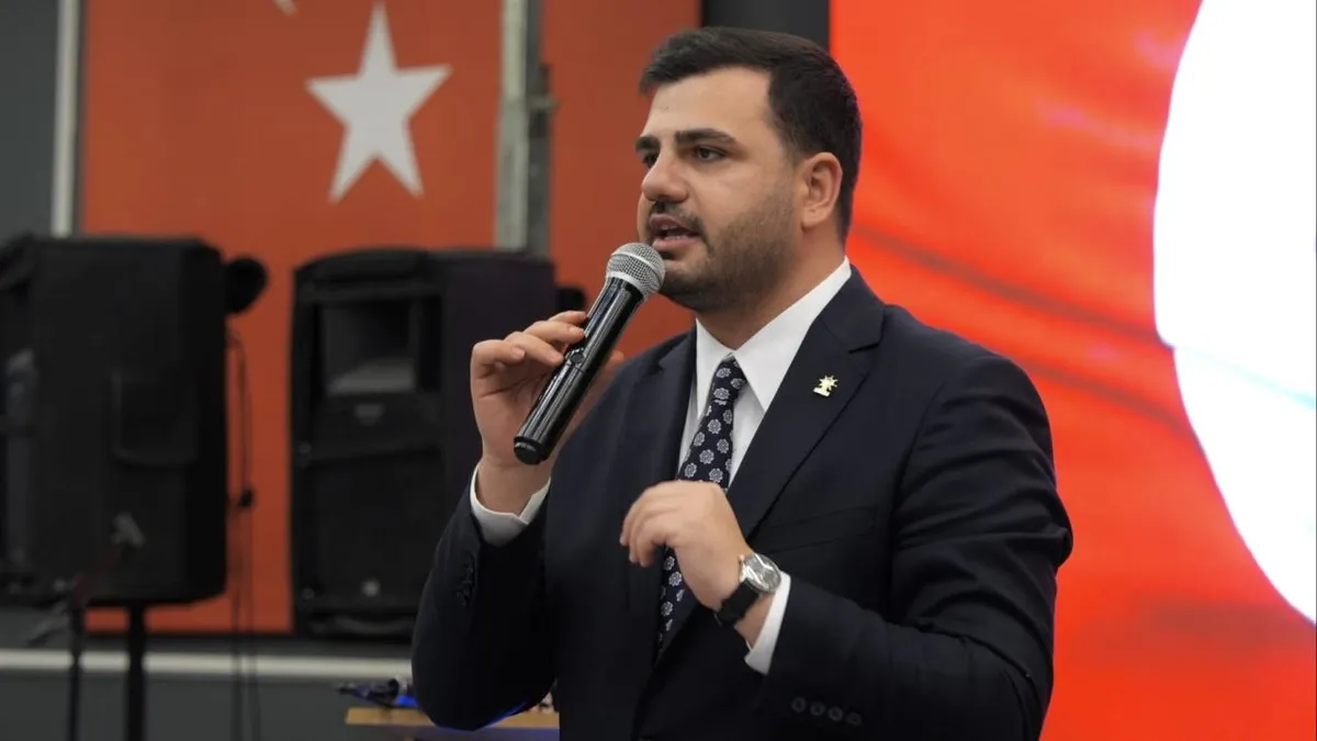AK Partili Eyyüp Kadir İnan'dan Özel'e sert tepki: Kaybolan siyasi itibarını A Haber'i tehdit ederek düzeltemezsin