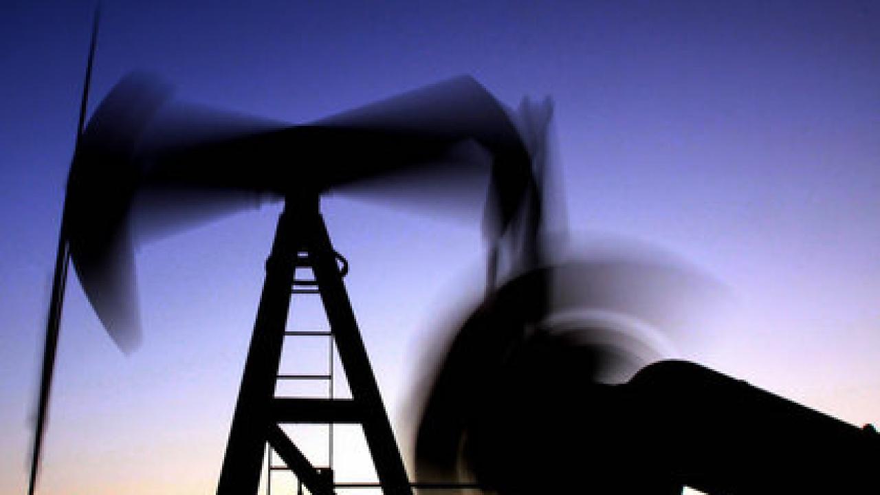 Petrol, Suudi Arabistan'daki saldırılara rağmen geriledi